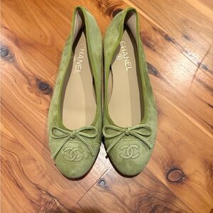 Chanel Green Suede Flats with Bow